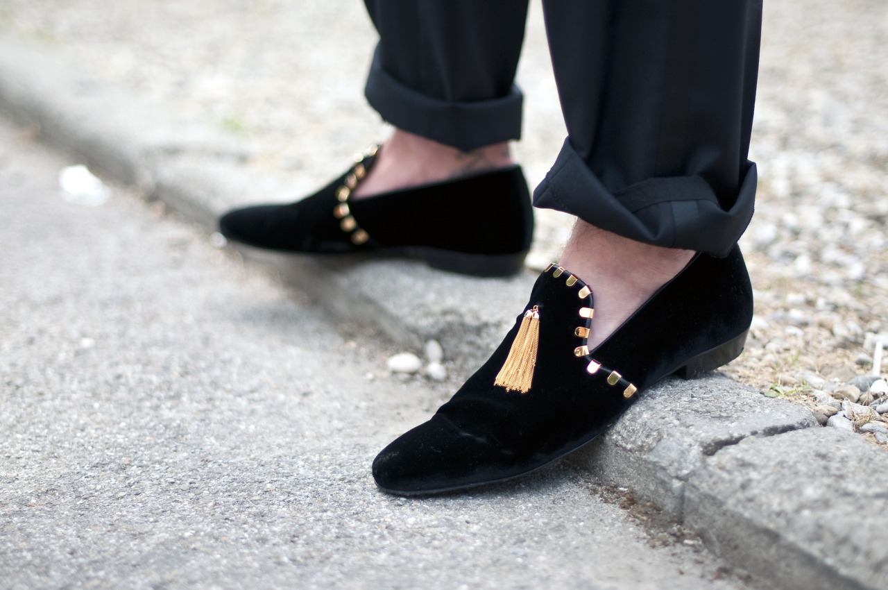 vintage style mens slippers